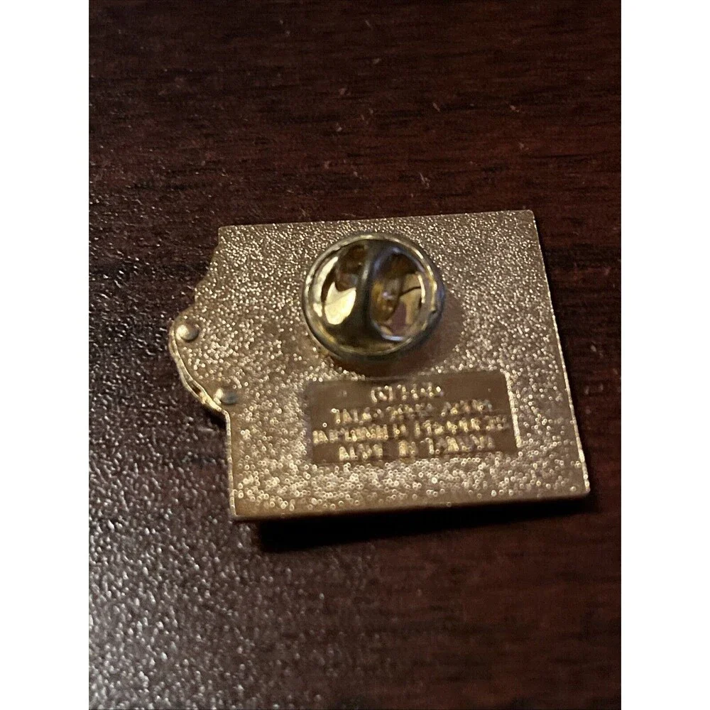 1996 Atlanta Summer Olympics The Olympic Woman Avon Sponsor Lapel Hat‎ Pin